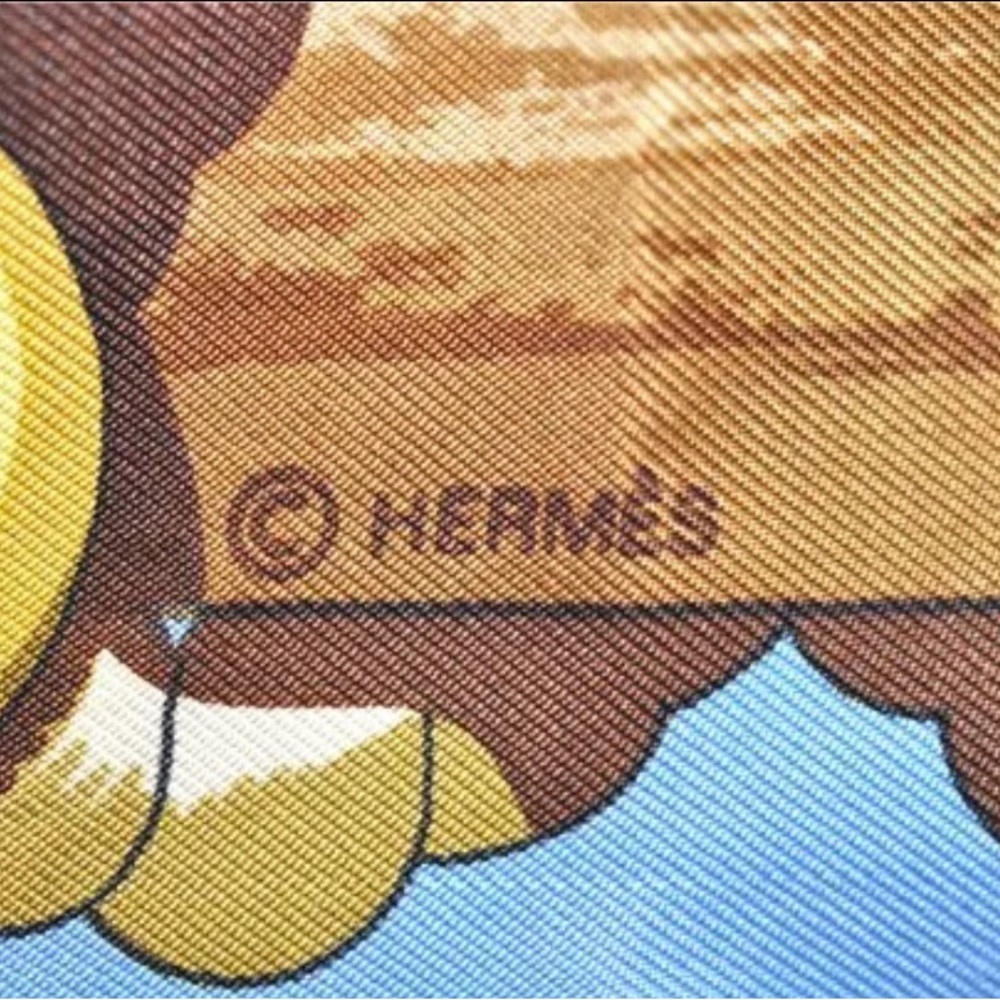 Authentic HERMES Carre 90 Scarf "Tribord" Silk Blue - Picture 15 of 16